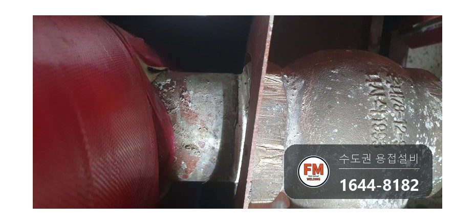 아파트소방배관누수 65A 접합부 거울 조립 방청 페인트 보수 시공 사진 4