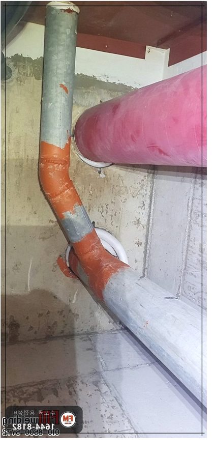 복도 소화전함 소방배관 후면 용접 누락 거울용접 보수